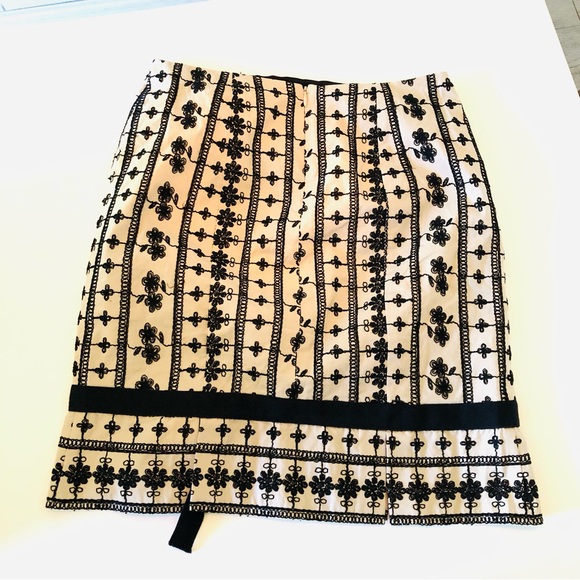 Nanette Lepore Coquette Skirt Women’s 2, Cream with Black Embroidery, Parisian - Picture 15 of 15